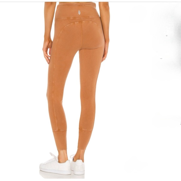 Free People X FP Movement Hot Shot Leggings ⭐️ - Picture 2 of 8